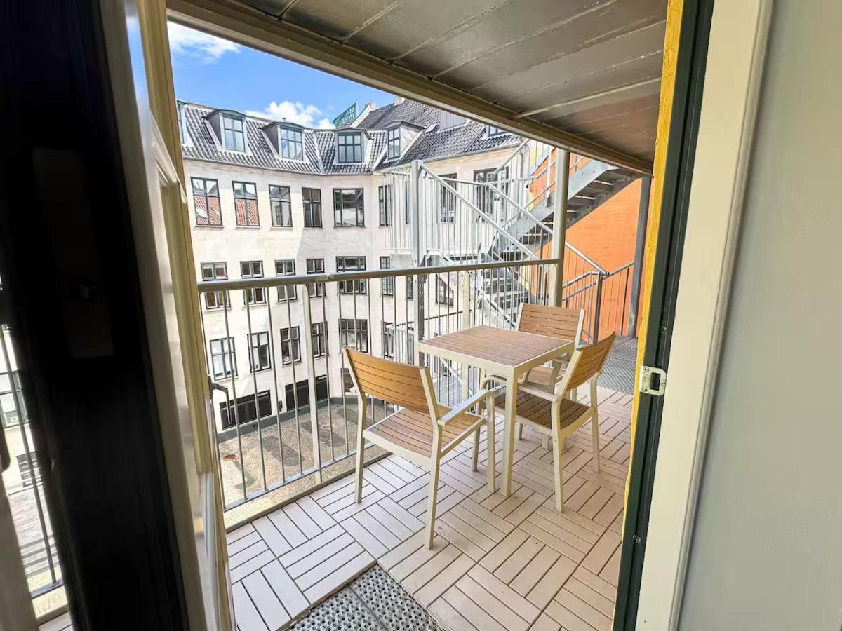 Perfect Apartment For Friends & Families In Central Copenhague Exterior foto